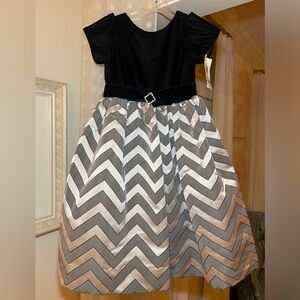 NWT Susanne Lively Girls Silver & Black Velvet Taffeta Dress Sz 5 Retails $157